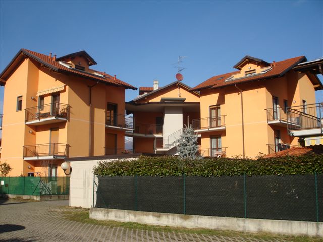 immobili lago maggiore